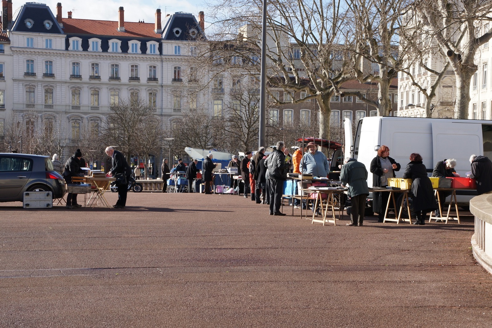 Marché aux timbres Lyon