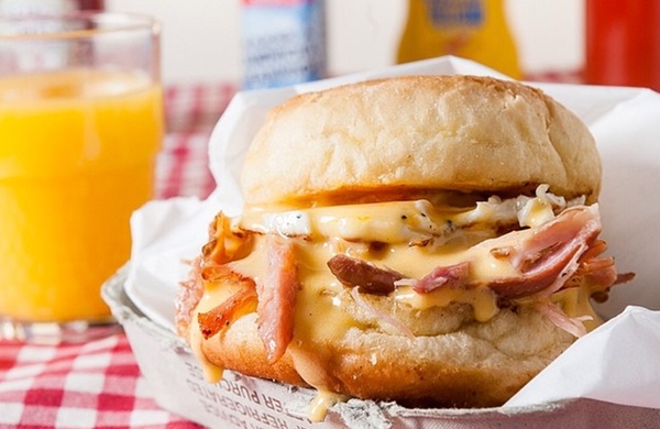 breakfast sandwich