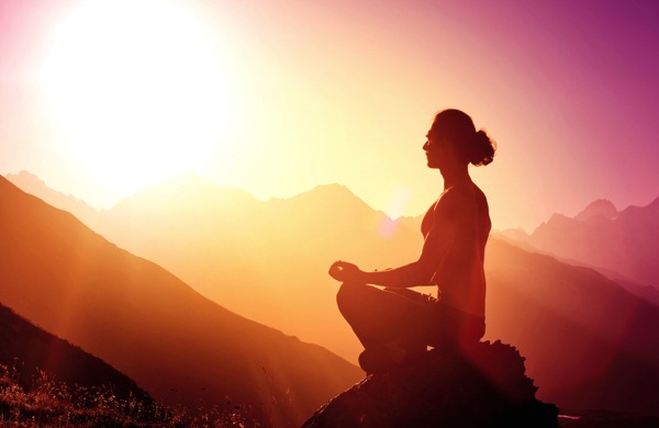 People Who Meditate are Happier - Learn How