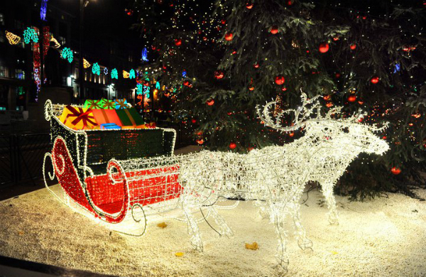 Glasgow Loves Christmas in George Square