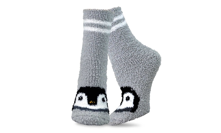 Image 4: TeeHee Cozy Fuzzy Slipper Crew Socks for Women 5-Pack (Animal-2)