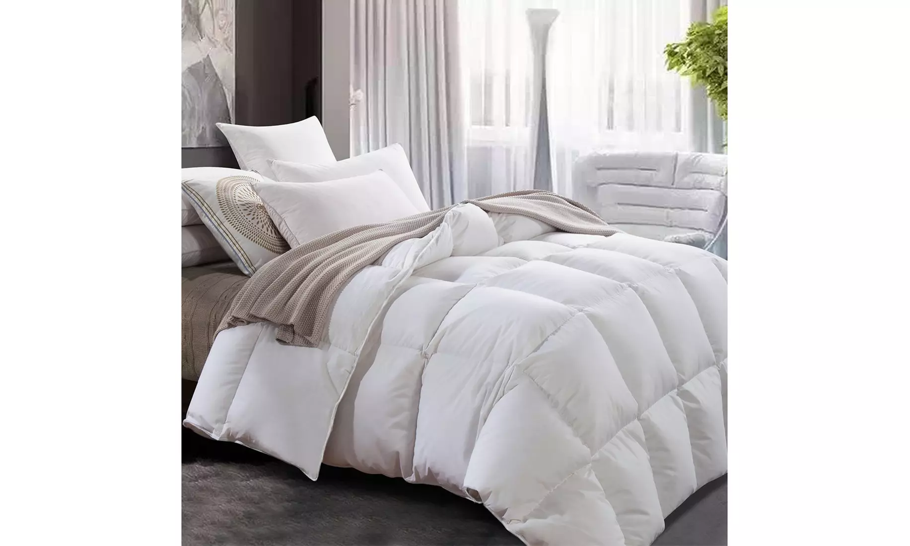 ROYALAY Luxurious All-Seasons Down Comforter-Solid, Lightweight Corner Duvet - Primary Image