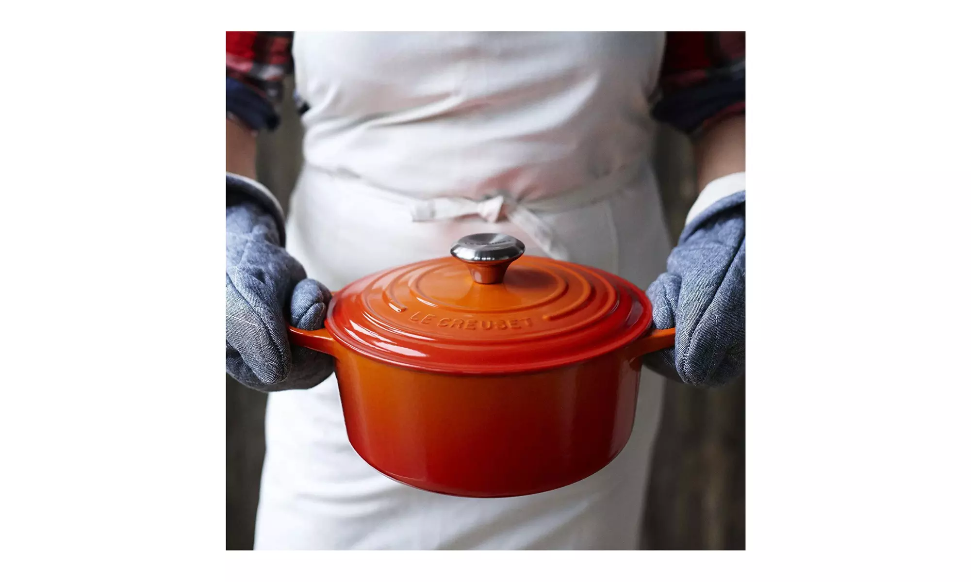 Le Creuset Signature Enameled Cast-Iron 3-1/2-Quart Round Dutch Oven (Volcanic) - Second Medium