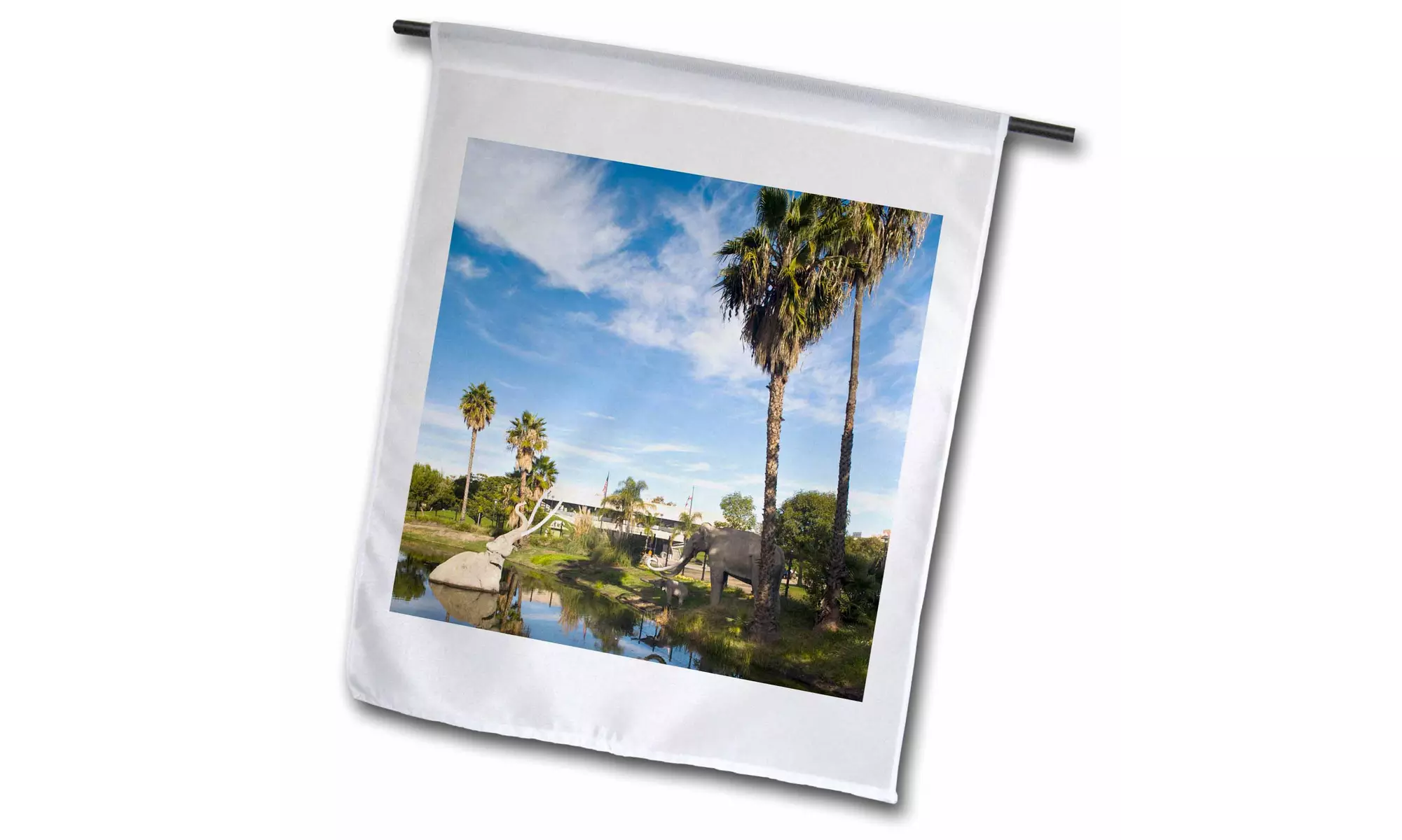  Garden Flag CA, Los Angeles. Miracle Mile, La Brea Tar Pits - US05 WBI0578 - Primary Image