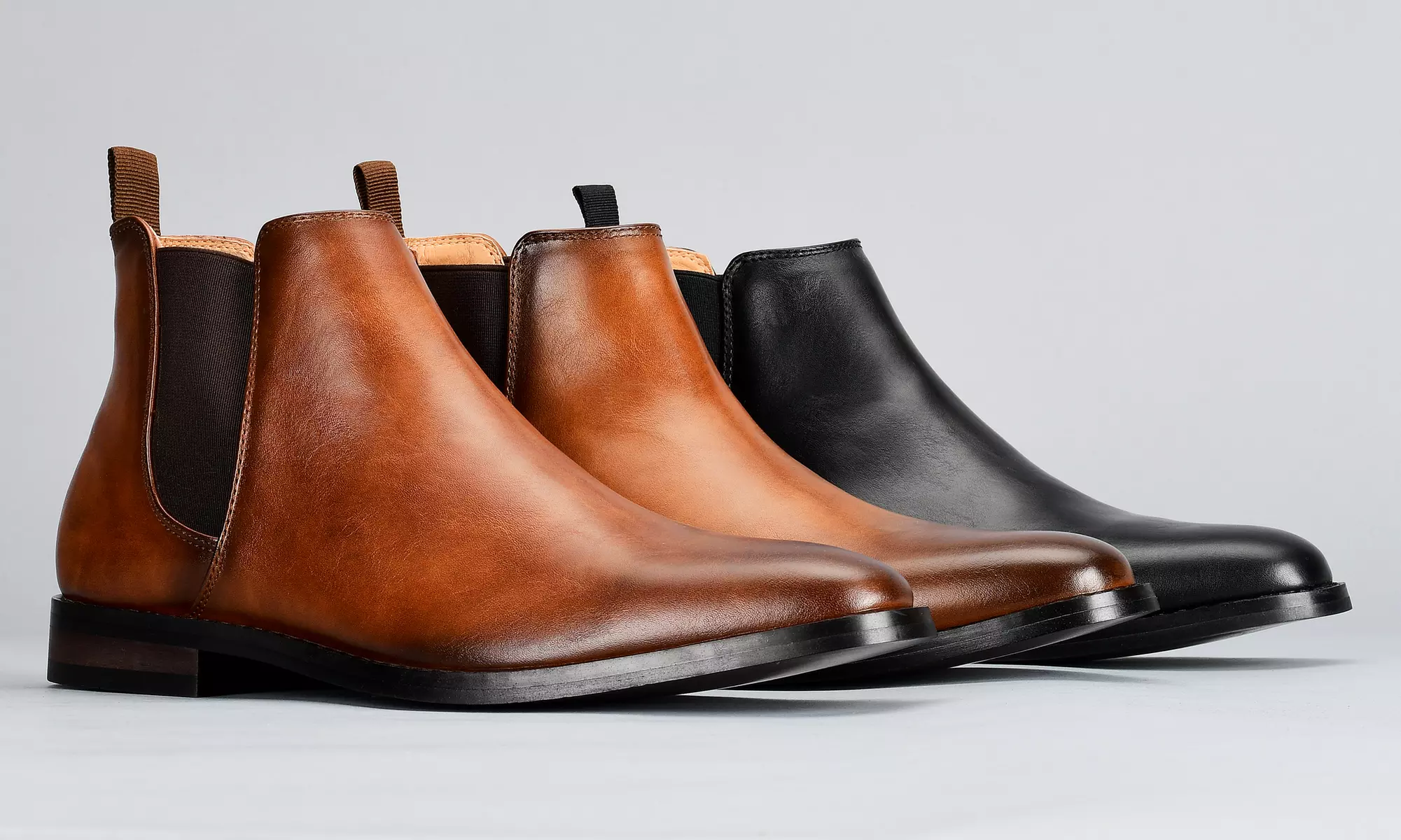 Harrison Men's Travis Classic Chelsea Boots - Primary Image