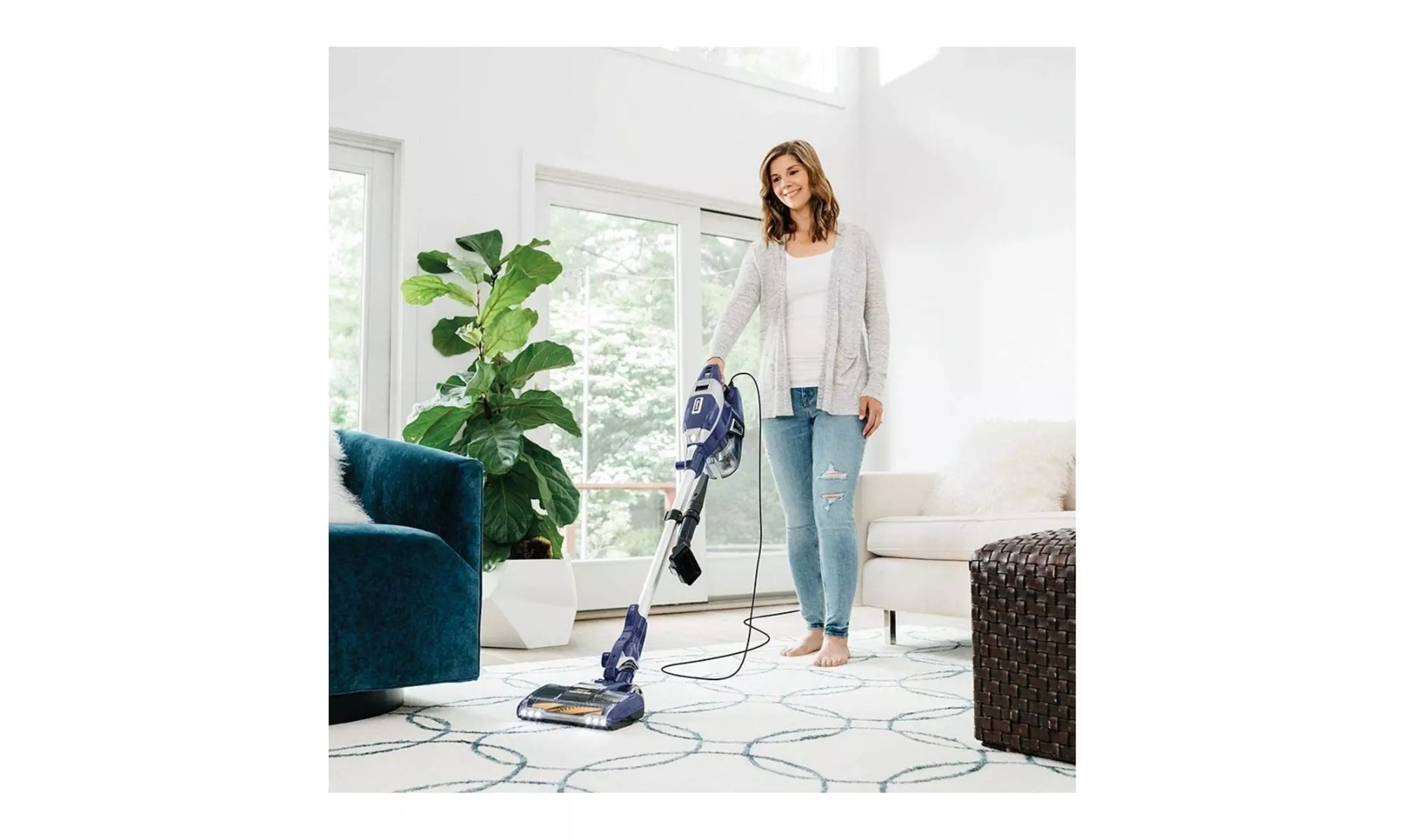Shark Rocket Zero-M Ultra-Light ZS352 Vacuum Cleaner (Renewed) - Second Medium
