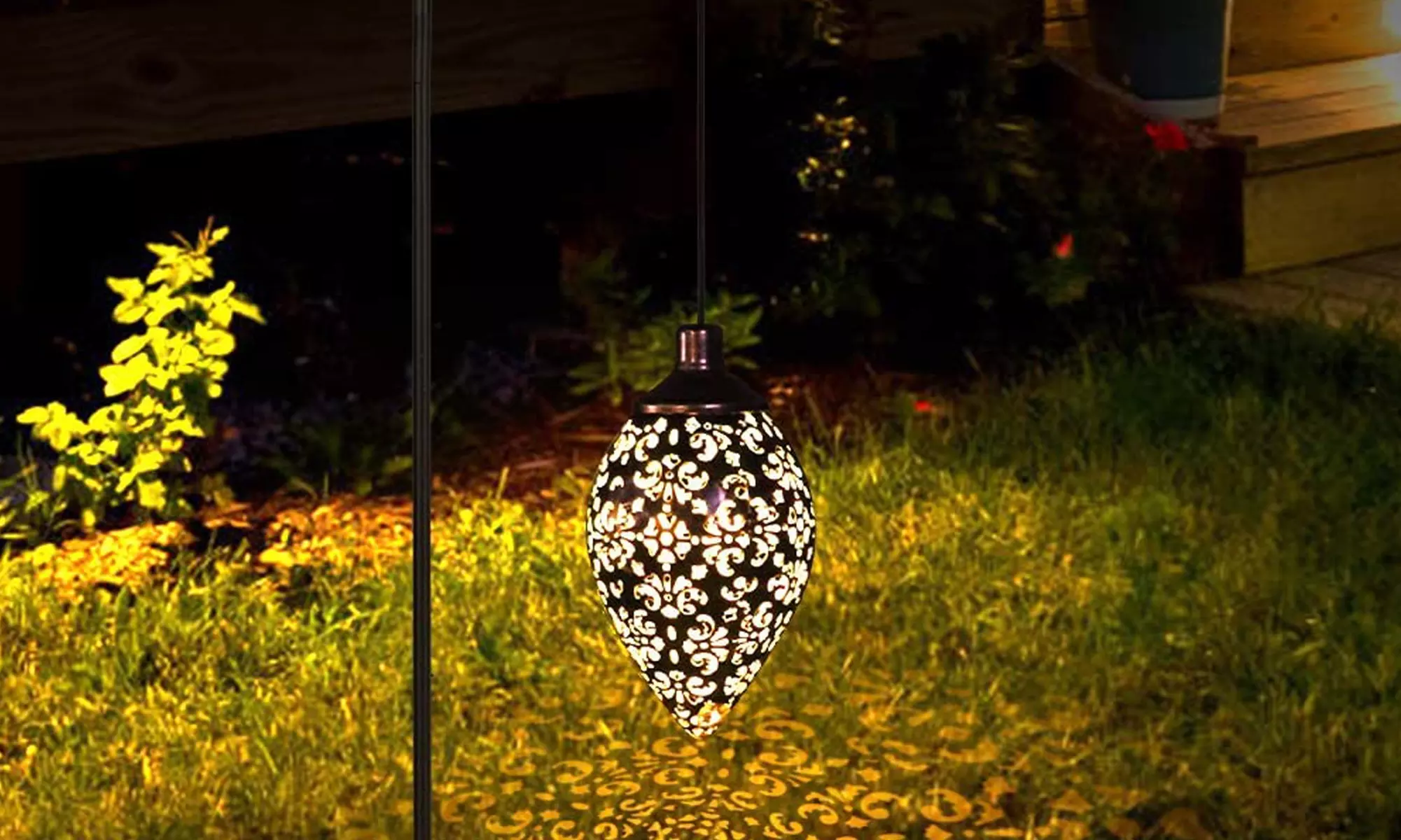 Hanging Solar Lights Solar Lantern Garden Metal Lights Waterproof for Outdoor