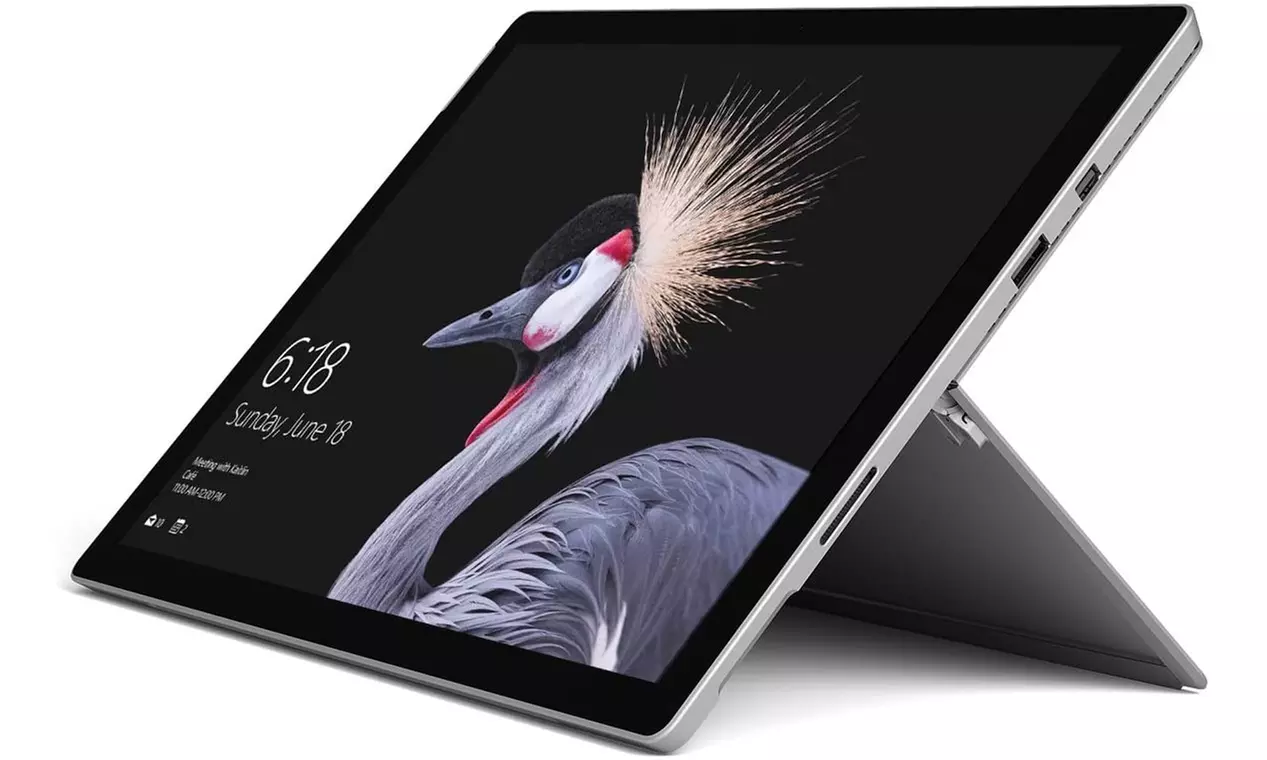 Microsoft Surface Pro 1796 12.3" i7 8GB 256GB SSD W10P Touch - Scratch and Dent - Second Medium