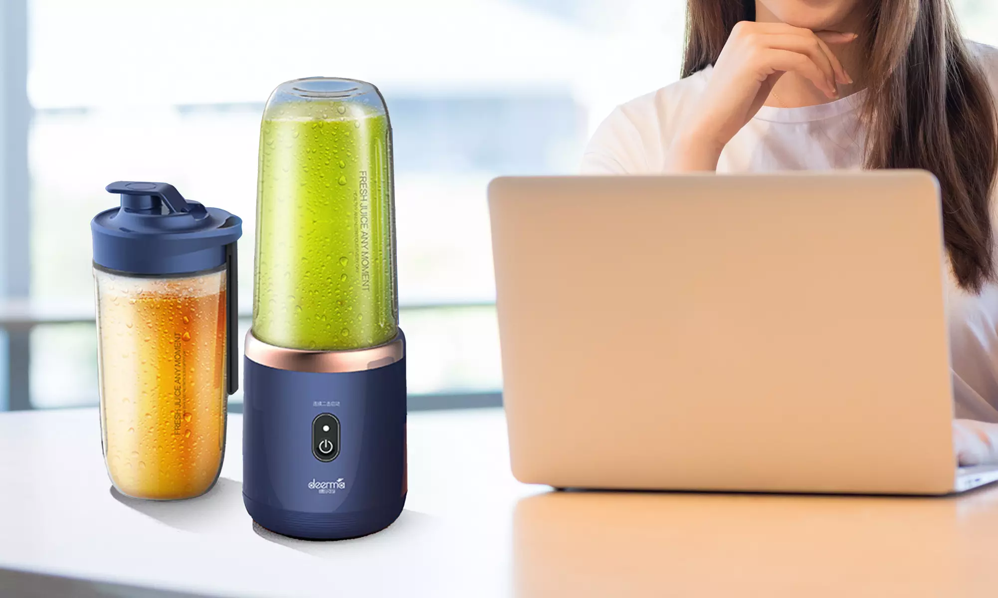 Portable Juicer Machine USB Travel Juice Cup with 6 Blades Food Blender - Primary Image