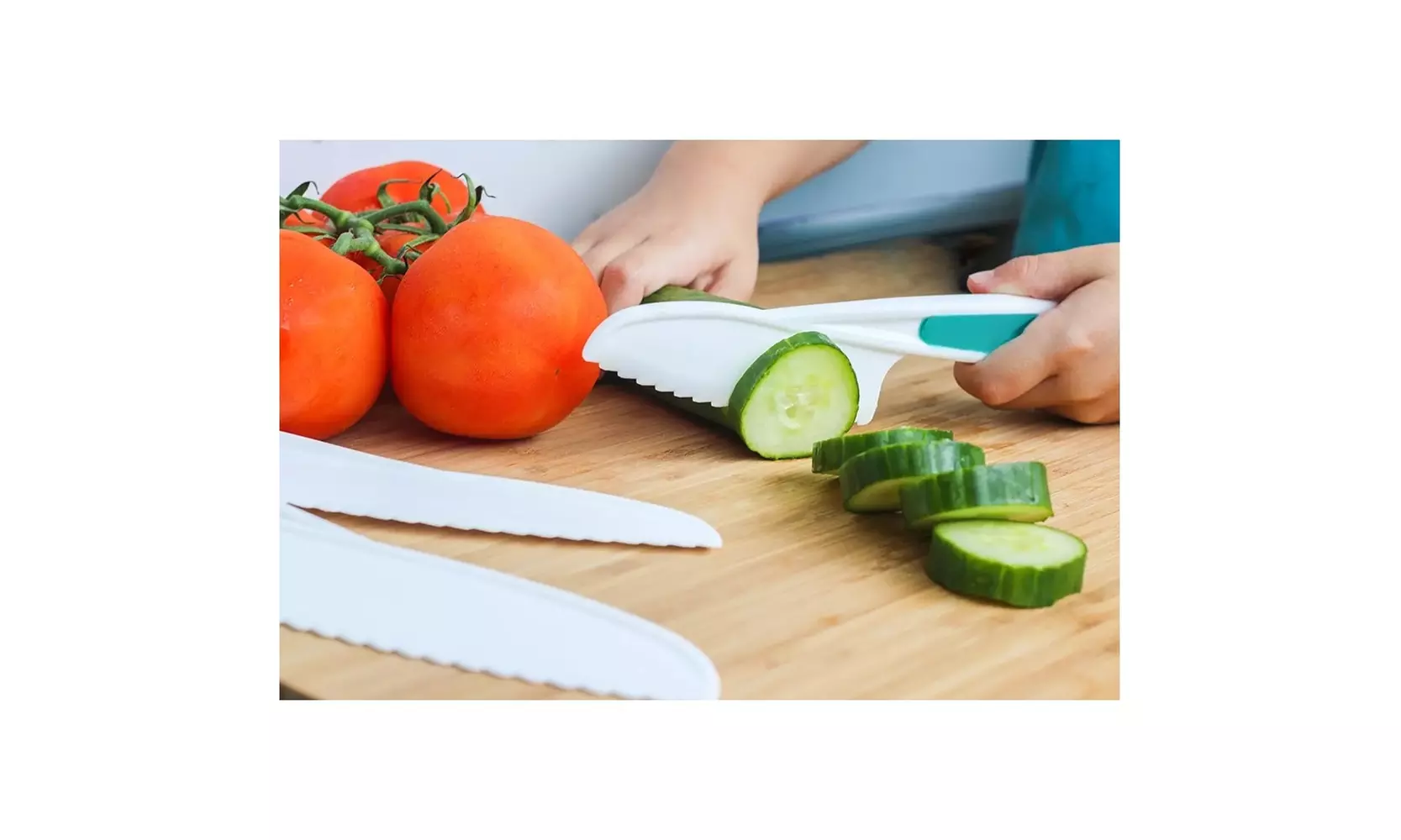 Tovla Jr. 3-Piece Nylon Kitchen Baking Knife Set for Kids in 3 Sizes & Colors