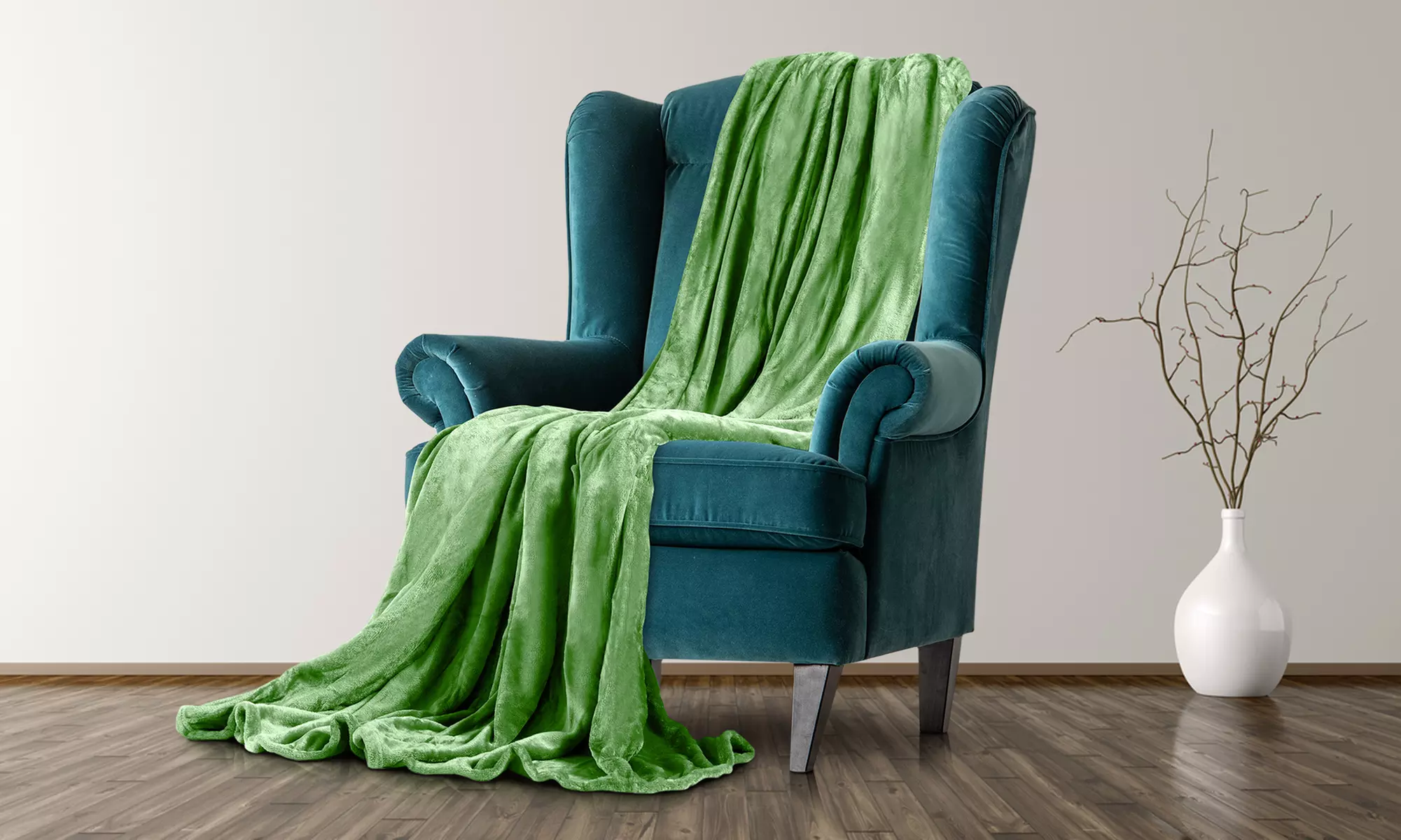 Cozy Soft Fleece Blanket Premium Microfiber Lightweight Bed Sofa Throw Blankets