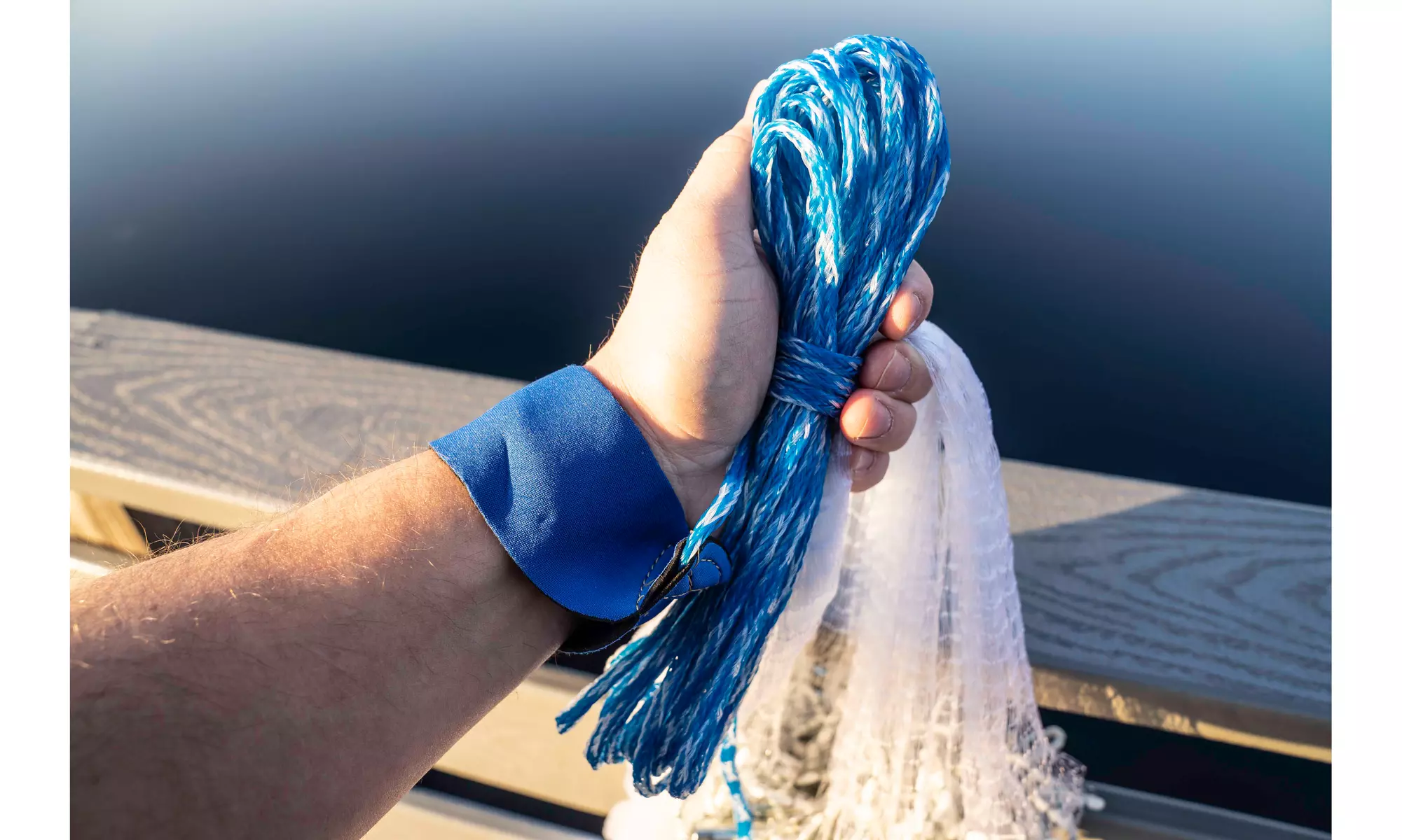 Saltwater Fishing 6 Foot Cast Net with Heavy Duty Sinker Weights for Bait Trap - Second Medium