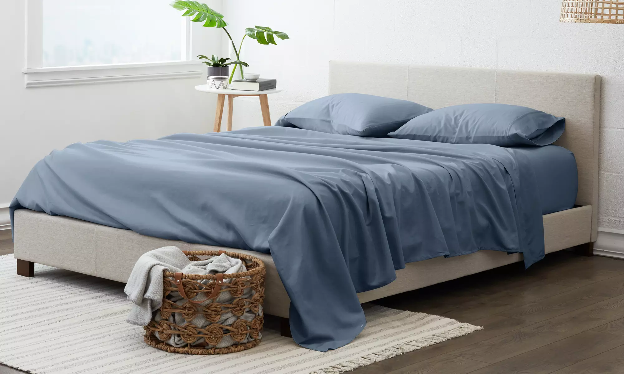 Home Collection Spring Colors Luxury 4 Piece Solid Bed Sheets Set - Primary Image