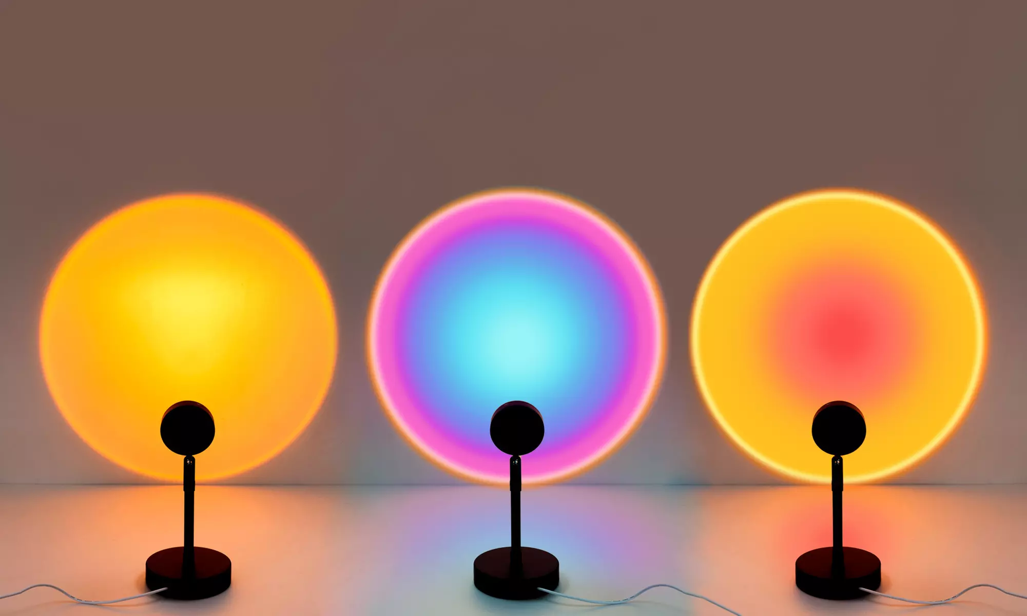 Sunset Lamp Projector Rainbow Projection Indoor Night Light Romantic Visual Lamp - Primary Image