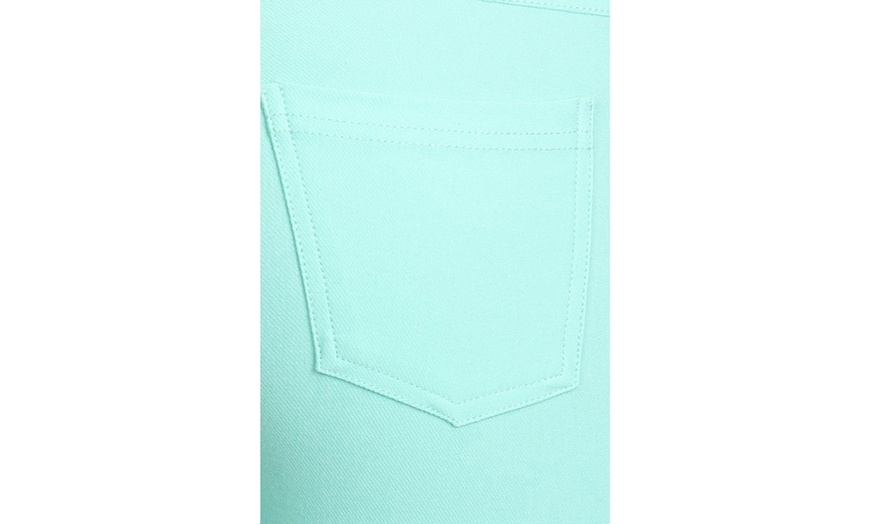 Image 40: Women's Stretchy 5 Pocket Classic Bermuda Shorts