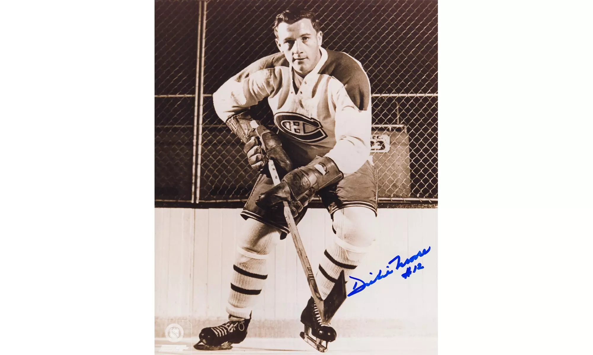Dickie Moore Signed Montreal Canadiens Hockey Pose B&W 8x10 Photo - Primary Image
