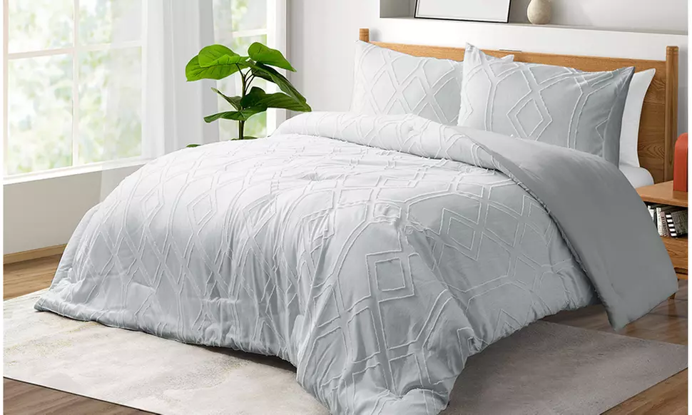 Peace Nest 2 or 3 PC Geometric Clipped Comforter Set