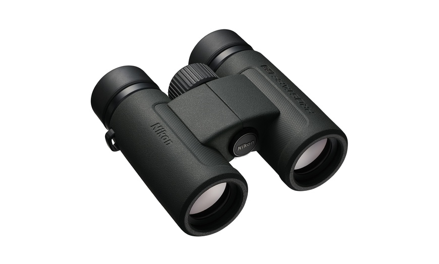 Nikon Prostaff P3 8X30 Binoculars with Harness and Lens Pen Cleaning ...