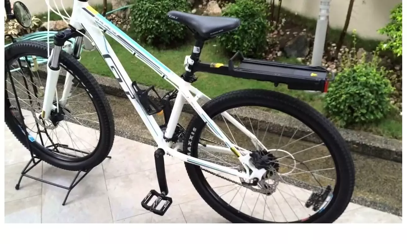 Topeak MTX BeamRack EX Mountain Bike Rack with E-Xplorer TrunkBox - Second Medium