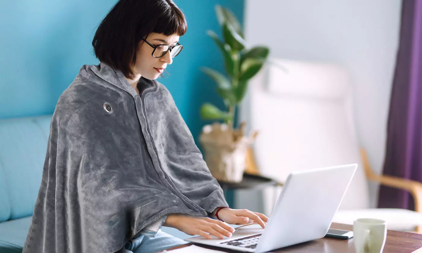 iMounTEK USB Heated Blanket Flannel Electric Heating Shawl with 8 Heat Zones