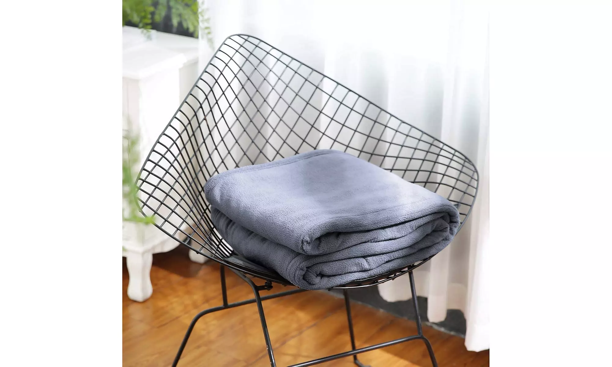 Electric Heated Blanket Twin Size 62 x 84 Polar Fleece Full Body - Second Medium