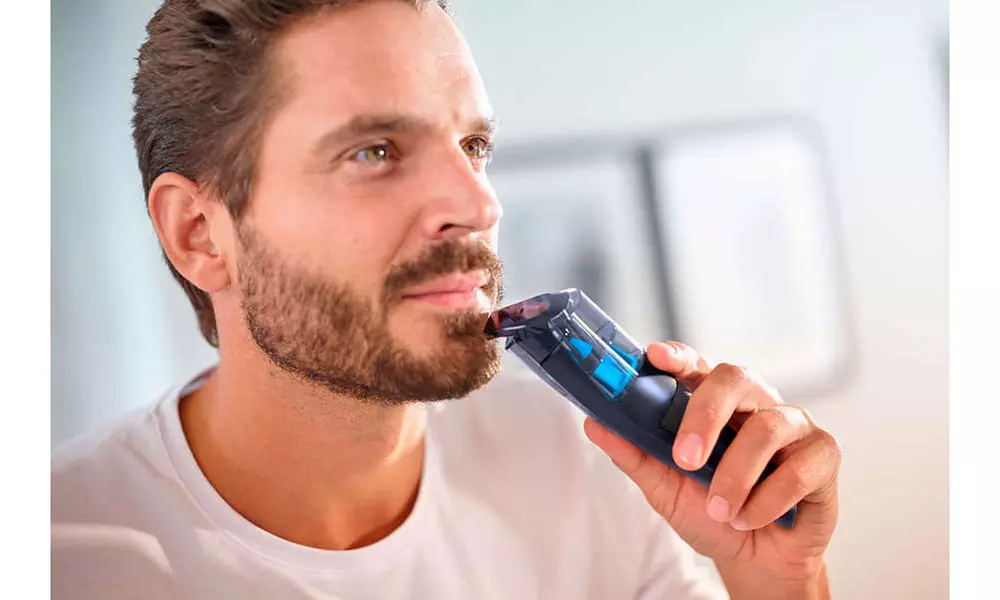 Philips Norelco Vacuum Beard Trimmer - Primary Image