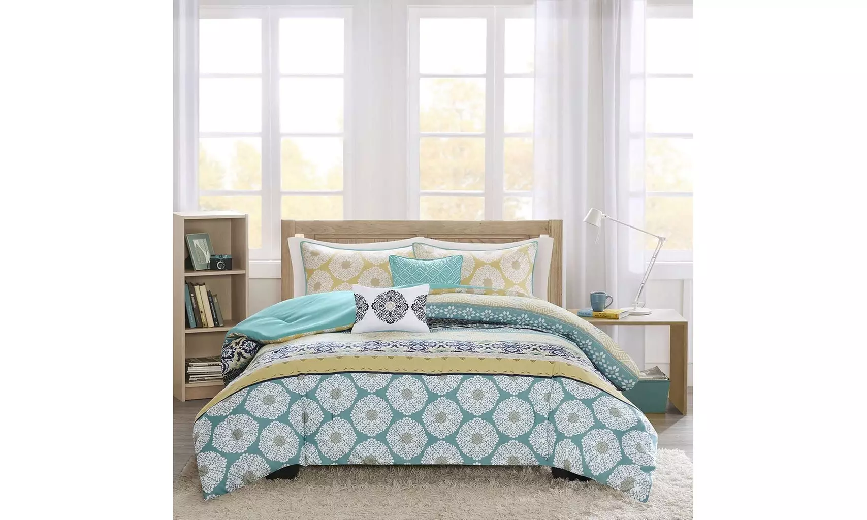 Intelligent Design Cozy Comforter Set Casual Boho - Primary Image
