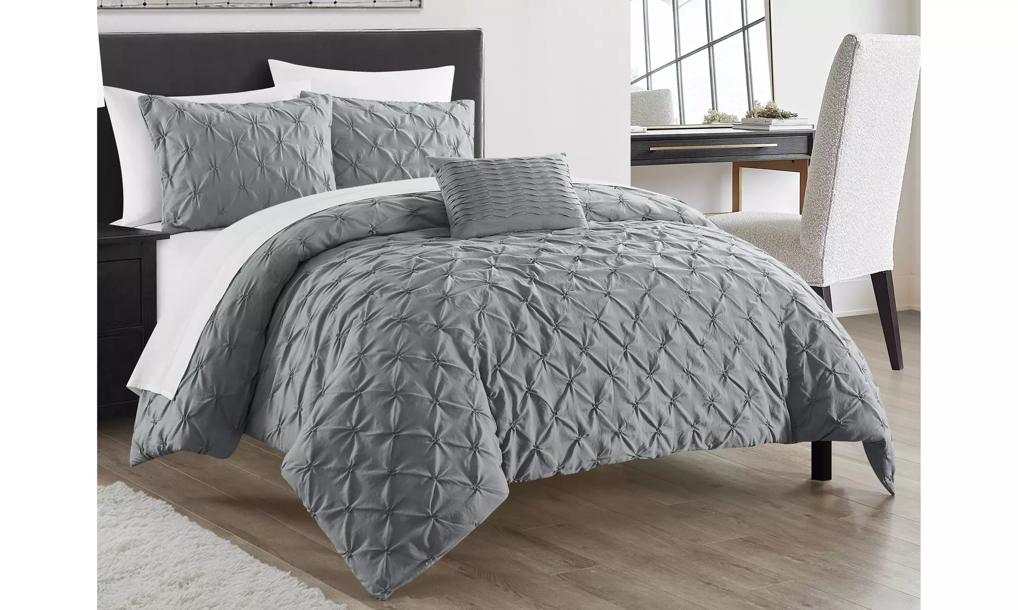 Bradferd 4 Piece Comforter Set Diamond Pinch Pleat - Second Medium