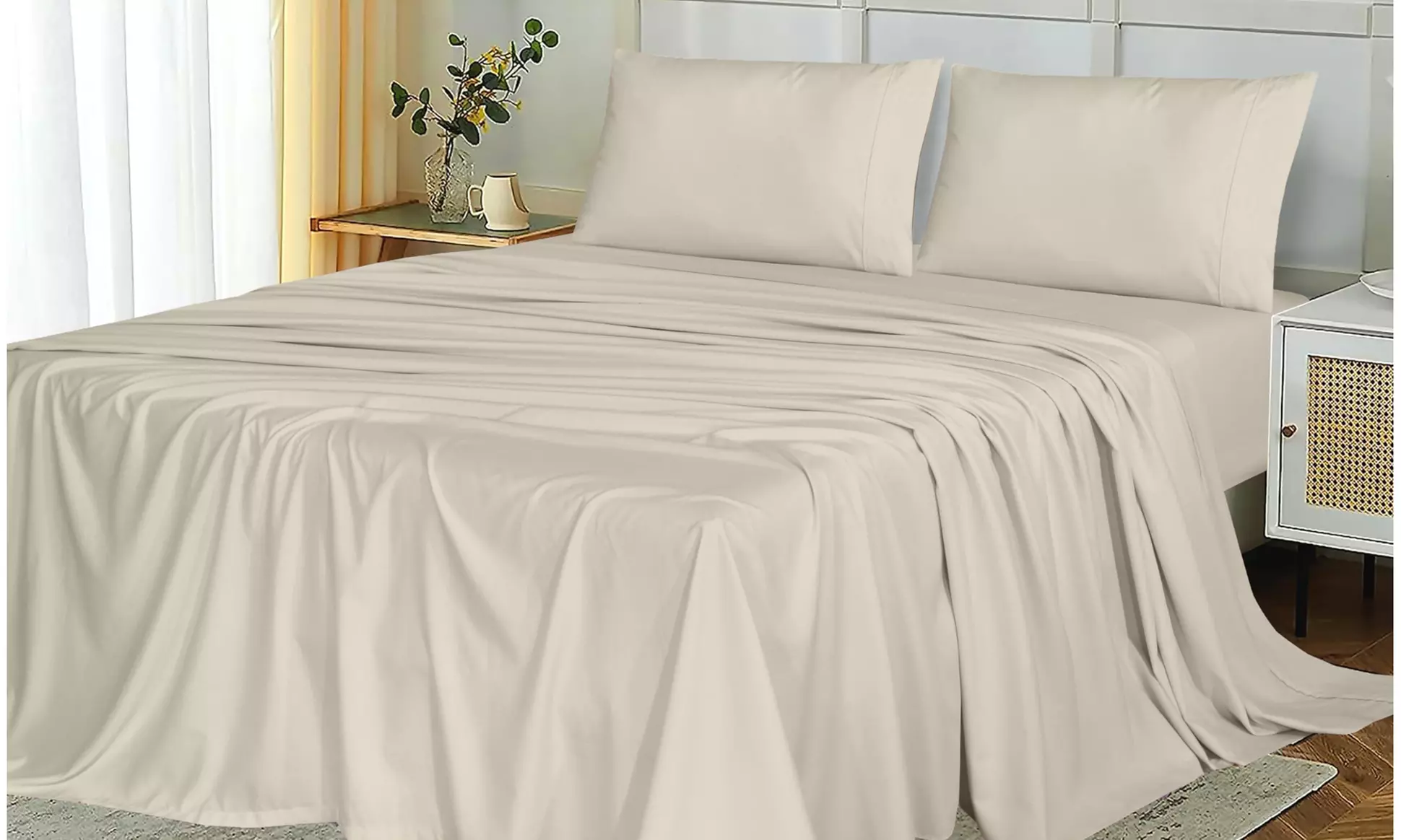 Ruvanti 1800 Series 4 Piece Microfiber Bed Sheet Set Soft Deep Pocket Sheet