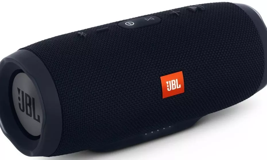 JBL Charge 3 JBLCHARGE3BLKAM Waterproof Portable Bluetooth Speaker (Black) - Second Medium