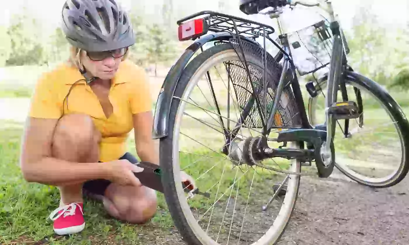 iMounTEK 12V DC 150PSI Tire Inflator with LCD Display & Auto Shut-Off