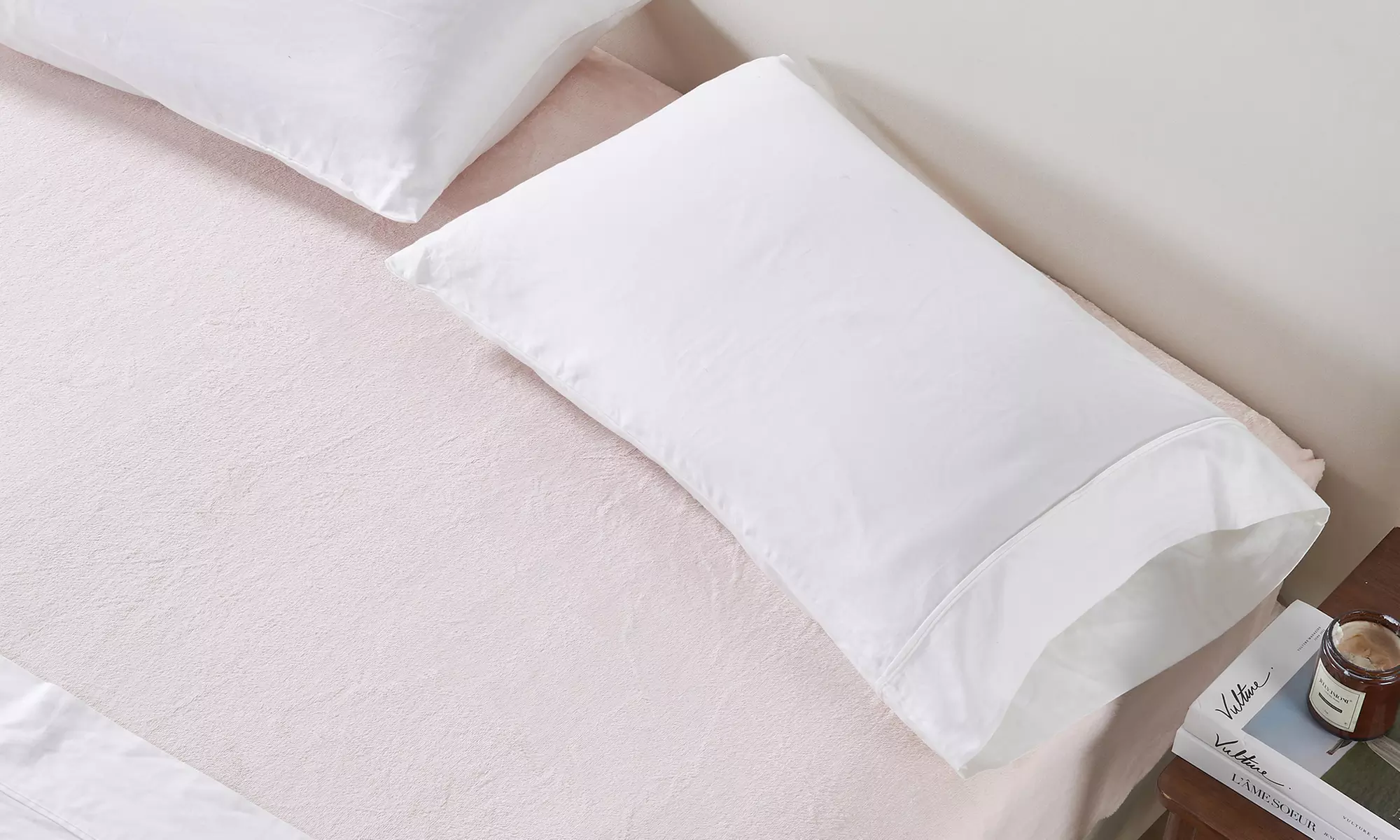 FreshFolds Ultra Soft Velvet Plush Fitted Sheet