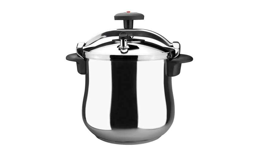 Magefesa Star Belly 8-Quart Stainless Steel Pressure Cooker | Groupon