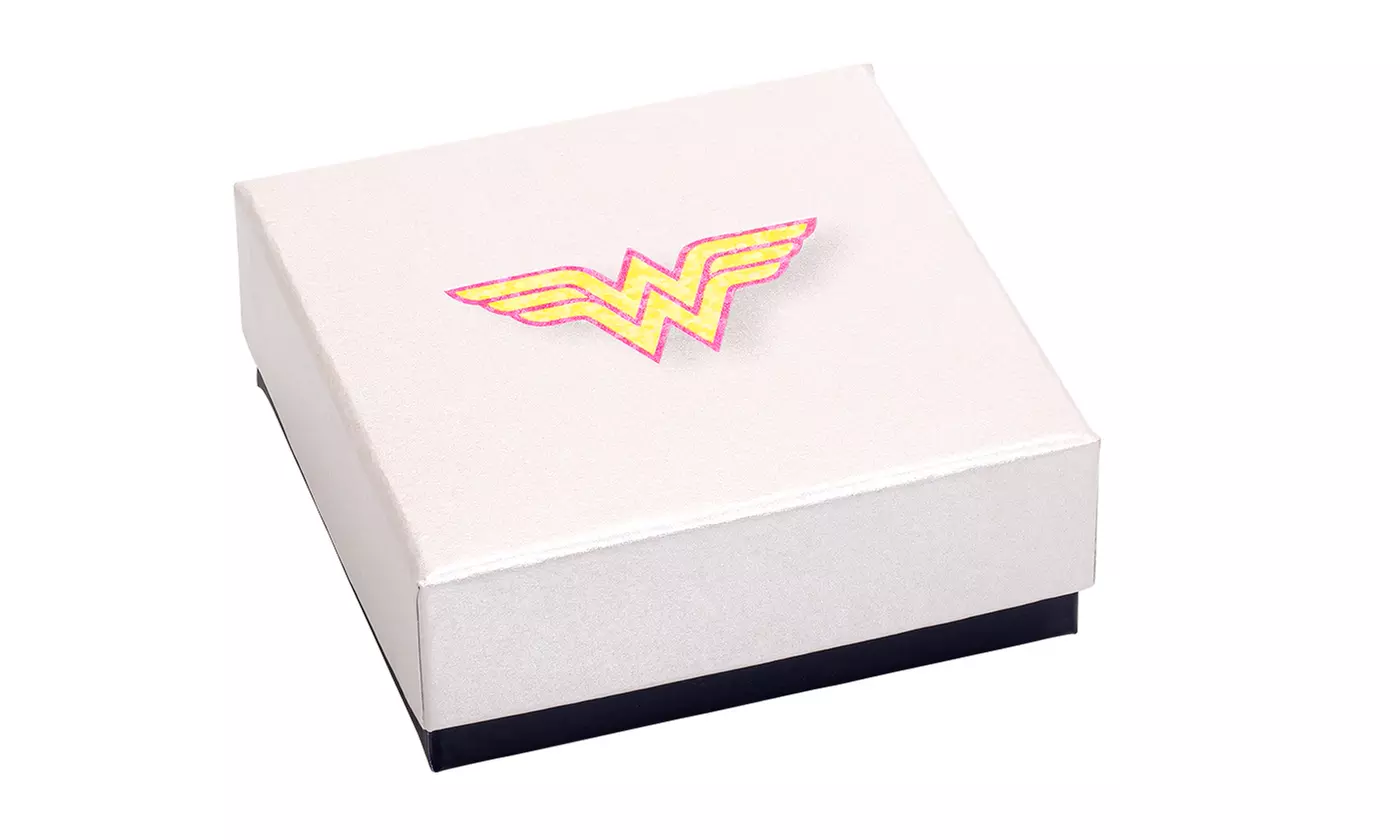 Wonder Woman Earrings For Girls - Primary Image
