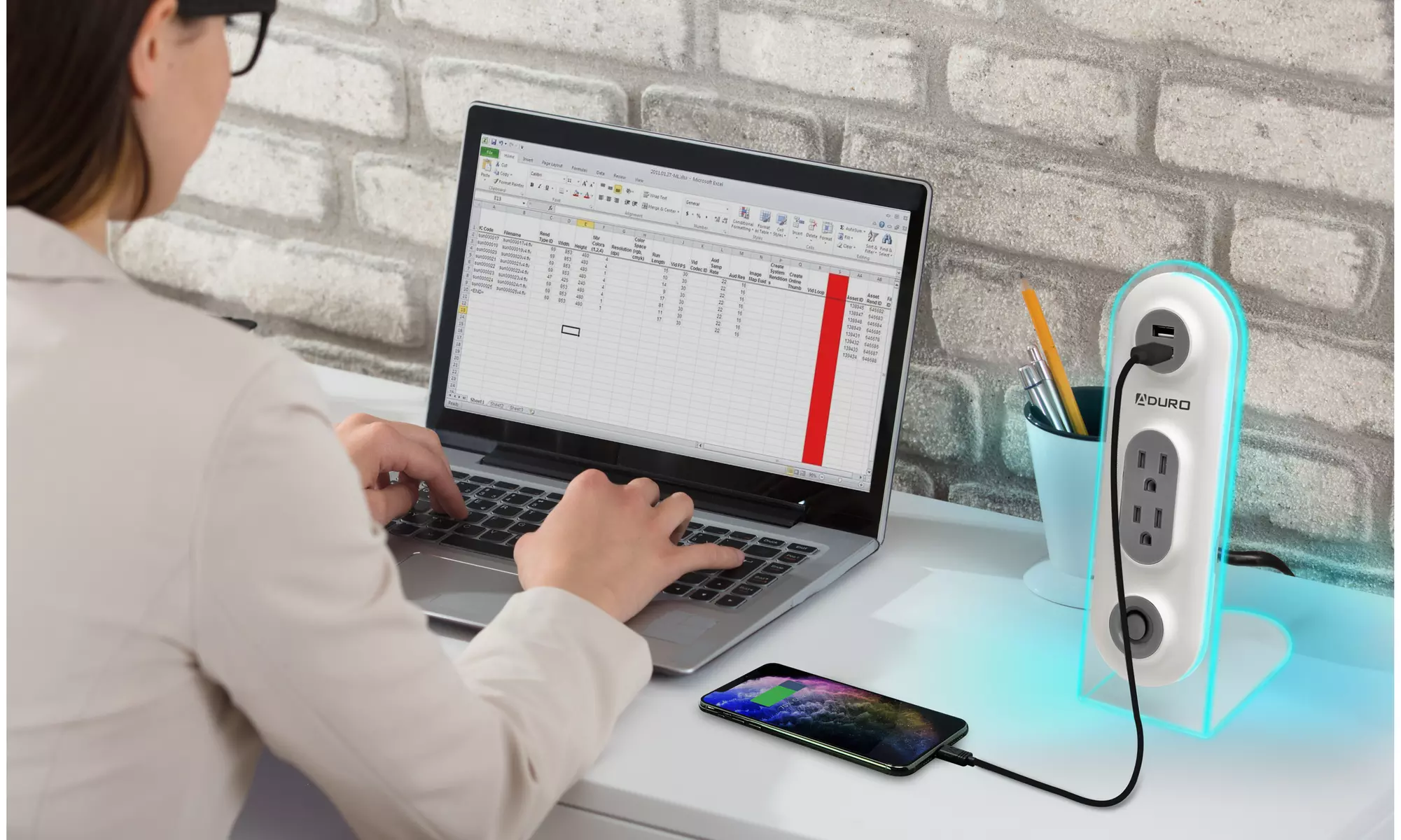 Aduro Surge Duo Desktop Charging Station with 2 Outlets & Dual USB Ports - Primary Image