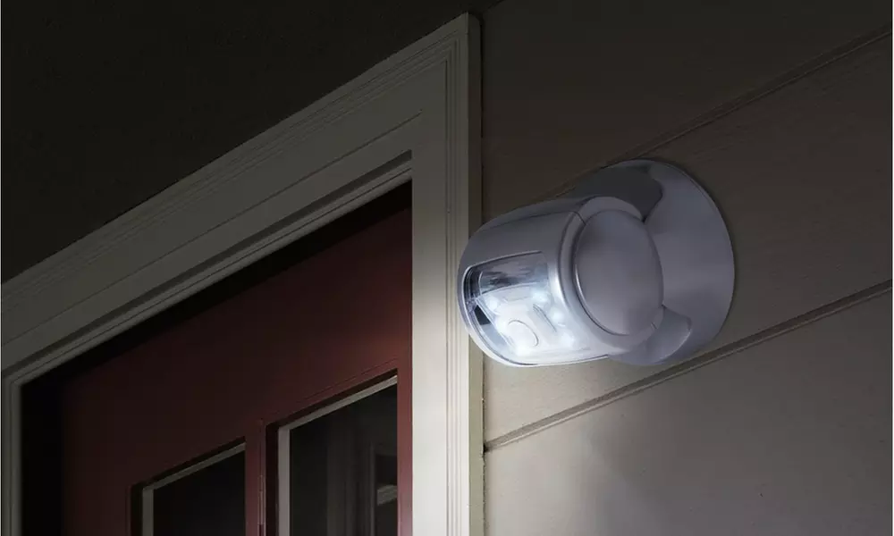 Motion Sensor LED Wireless Security Light - Primary Image