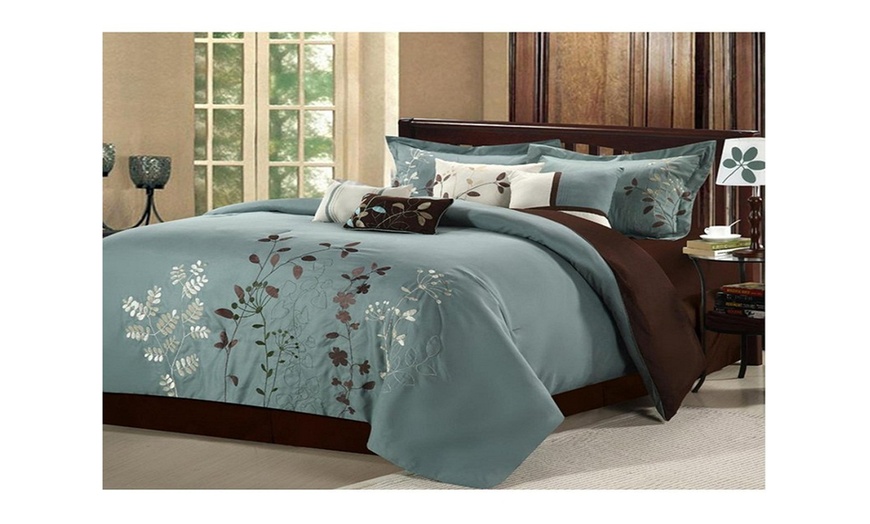 Chic Home 21CK103-US Bliss Garden Embroidered Comforter Set | Groupon