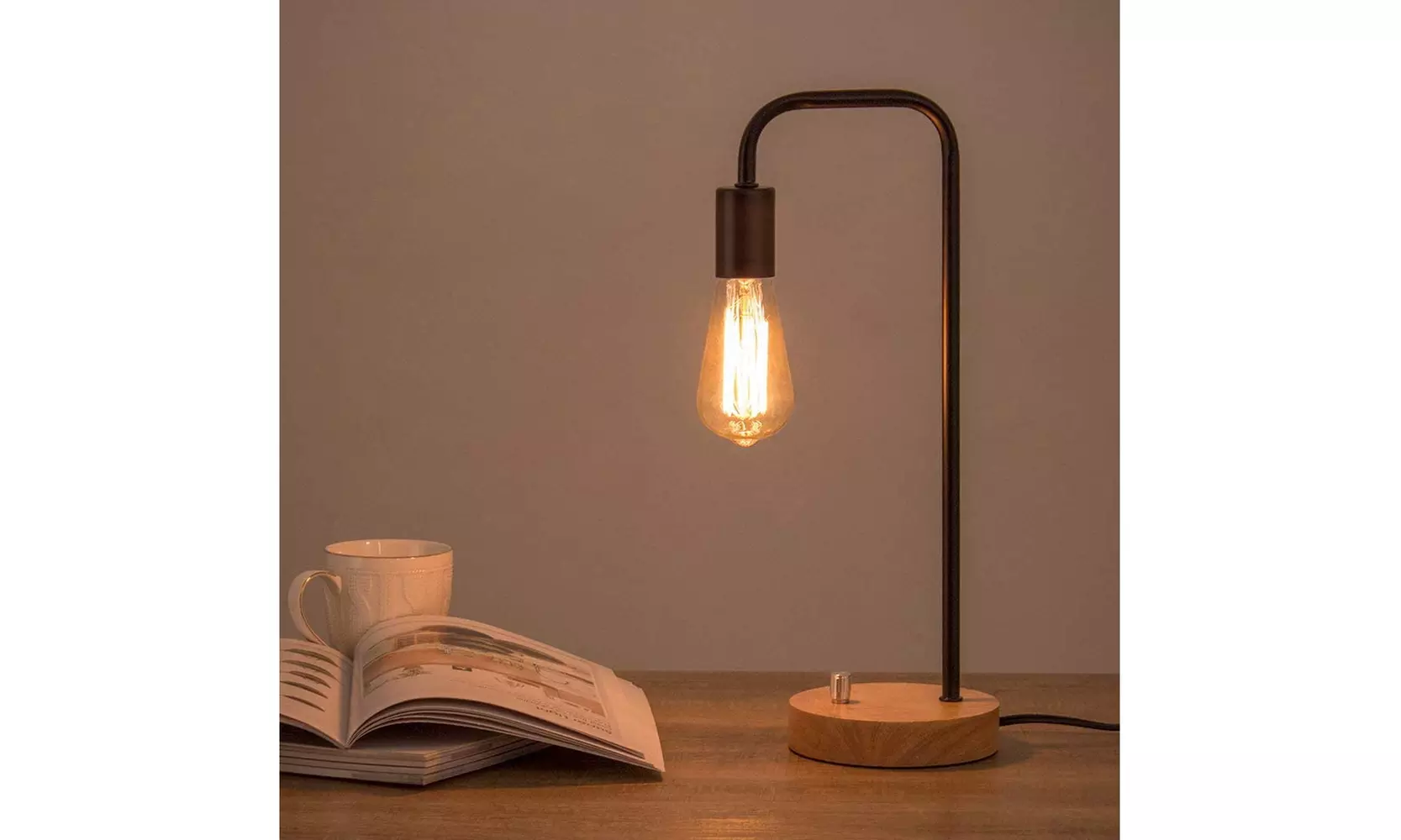 Creative table lamp Modern Bedside Light Fixtures for Bedroom Living Room