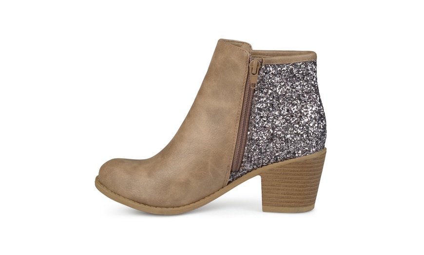 journee collection noble bootie