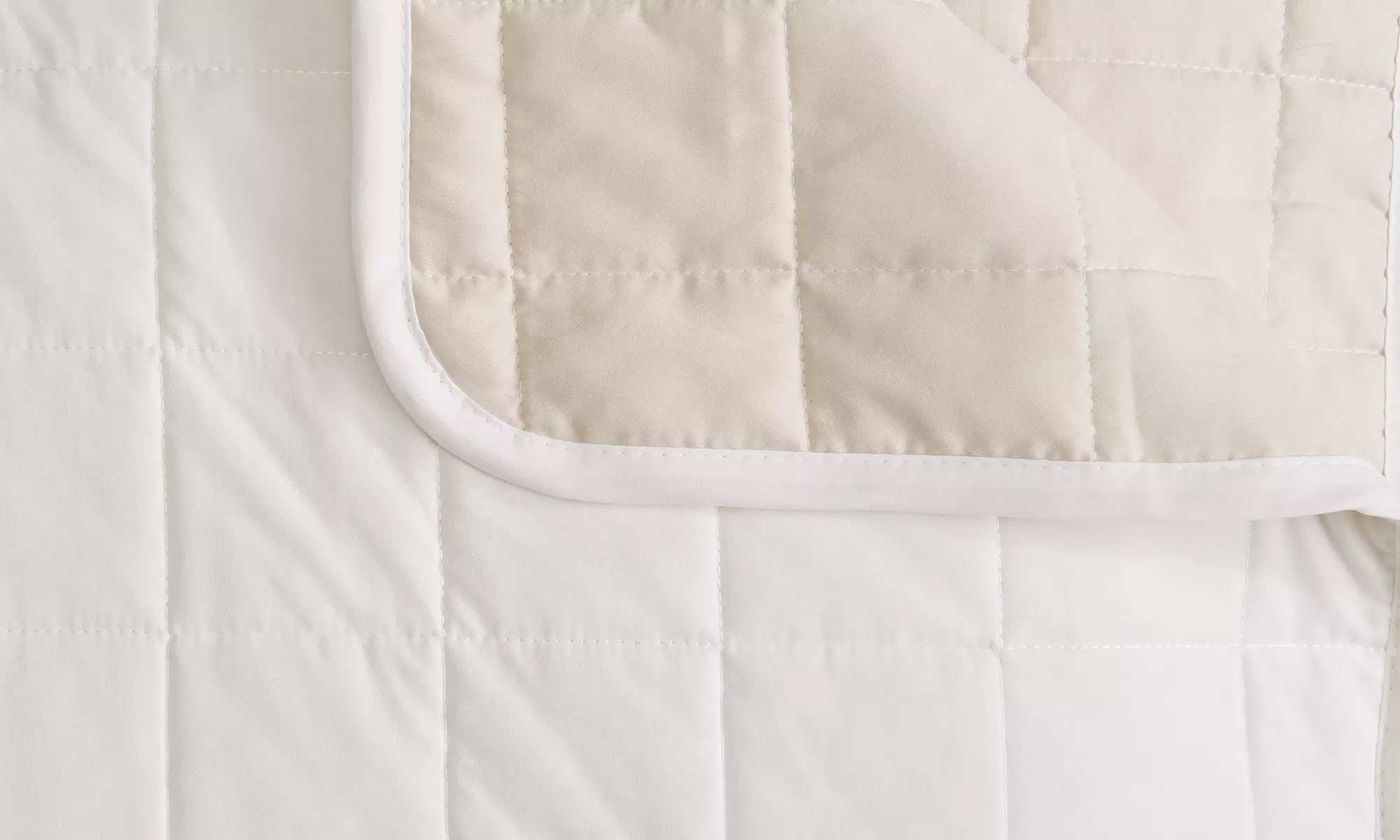 Premium Solid Quilt Set (2- or 3-Piece)