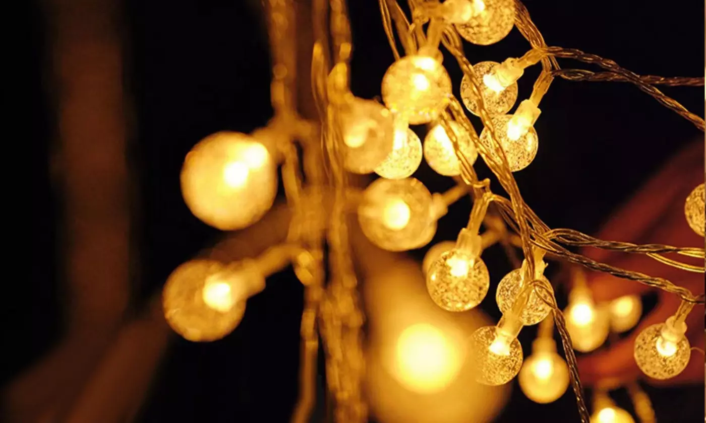 iMounTEK 32.8FT LED 100 Ball Plug In/80 Ball Battery Powered Globe String Lights