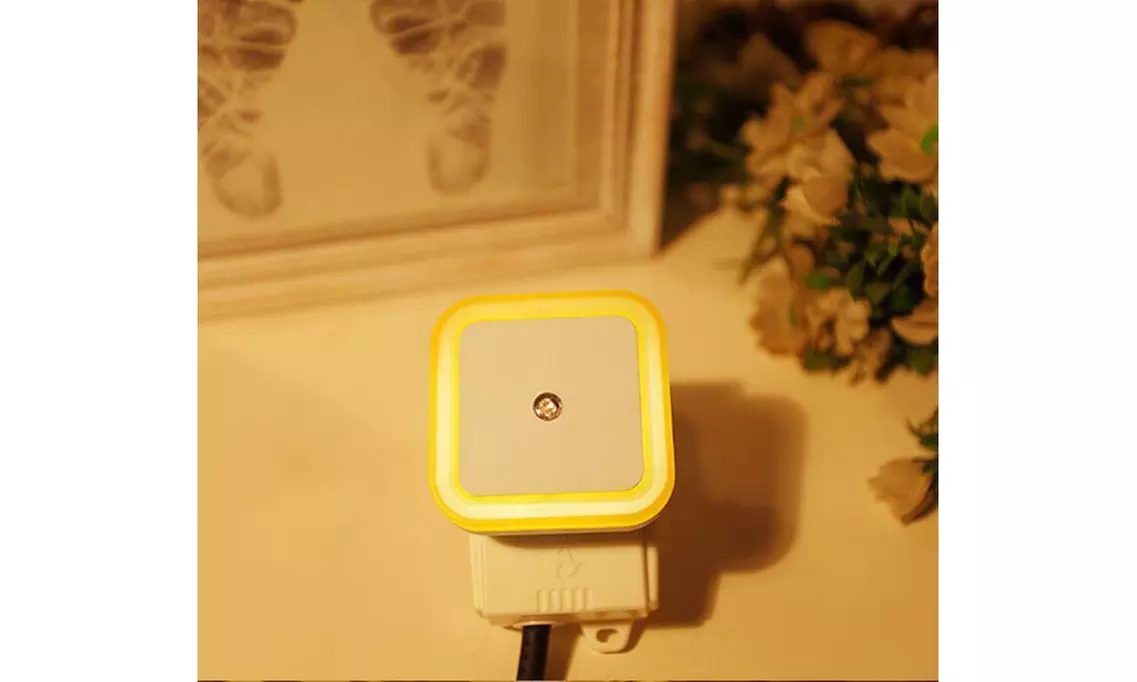 4-8 PCS Auto LED Light Induction Sensor Control Bedside Night Light In Wall Lamp