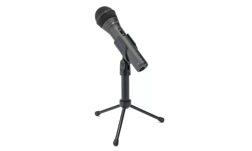 Samson Q2U Handheld Dynamic USB Microphone Recording and Podcasting Pack (Black) - Second Medium