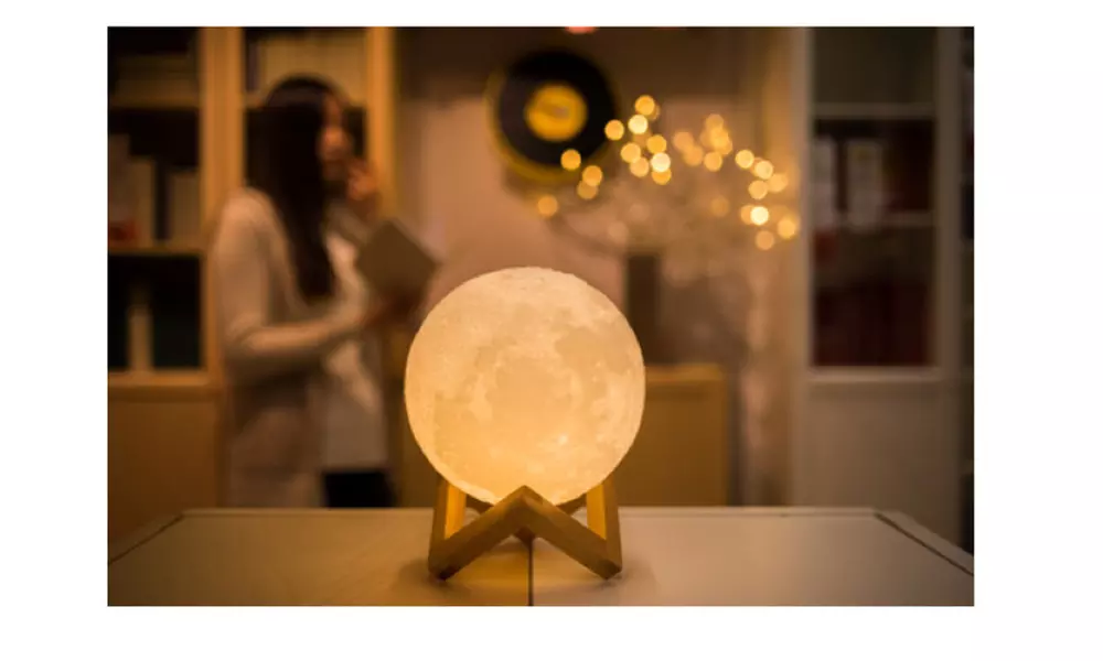 Realistic Touch-Sensitive 3D-Printed Full Moon Lamp - Primary Image