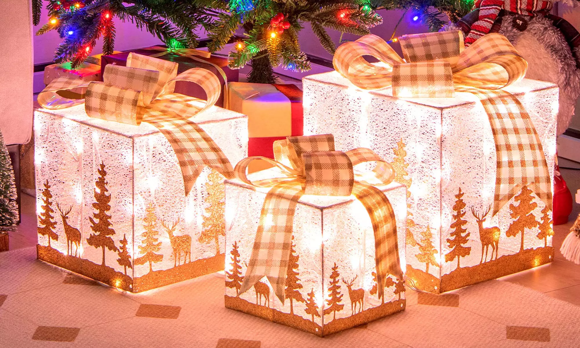 Costway 3 Sets Iridescent Christmas Gift Box LED Lighted Present Box Decor Yard