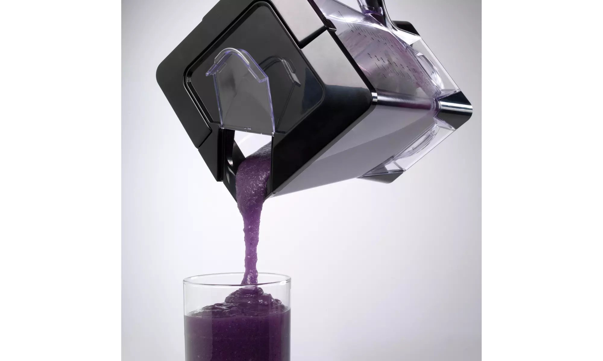 Ninja BL710WM Professional 72oz 1000-Watt Blender (Black) - Refurbished - Second Medium