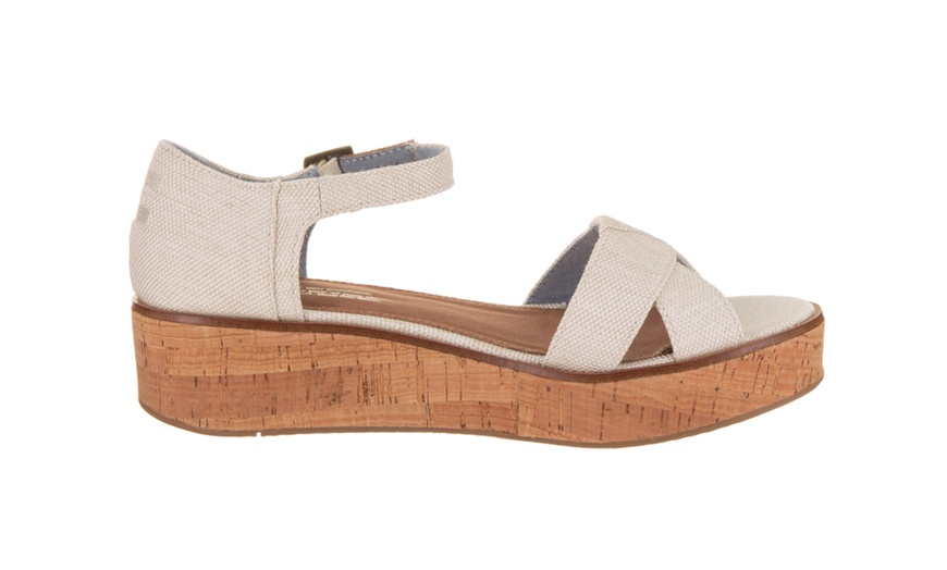 Toms harper 2025 platform sandal