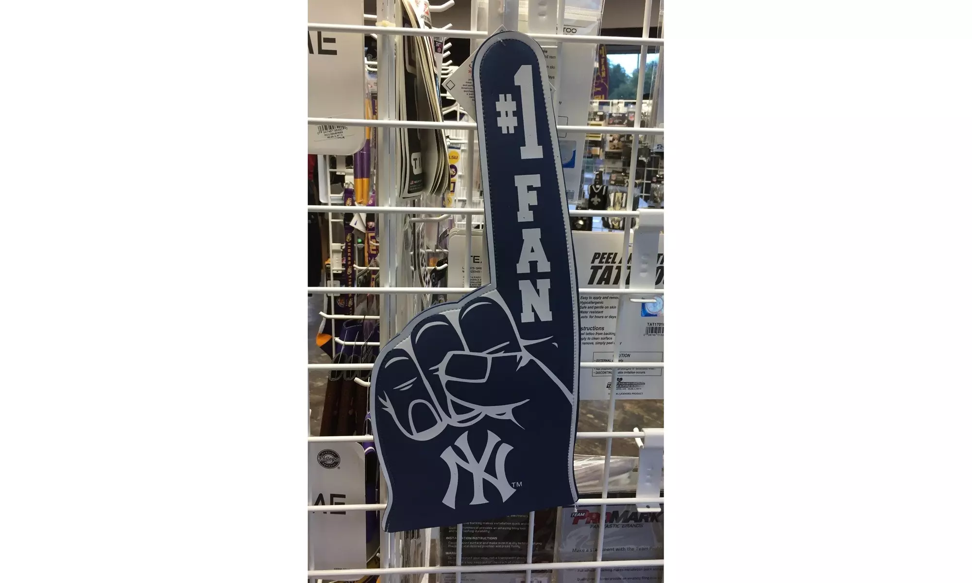 New York Yankees  1 Fan Flat Foam Finger NEW! MLB - Second Medium