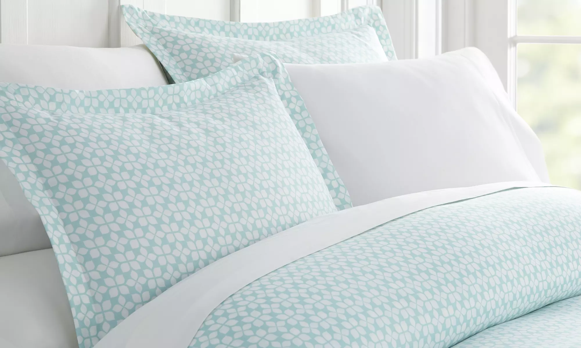 Merit Linens Premium Ultra Soft Printed 3 Piece Duvet Cover Set