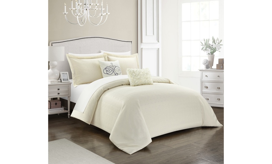 Up To 77 Off On Casual Country Chic Comforter Groupon Goods   C870x524 